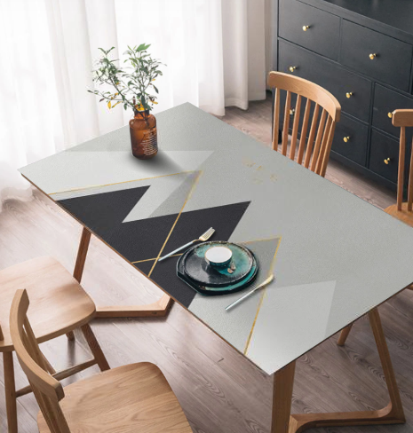 Wasserundurchlässige Tischdecke mit Bergmotiv zum Schutz des Tisches „Peaks“