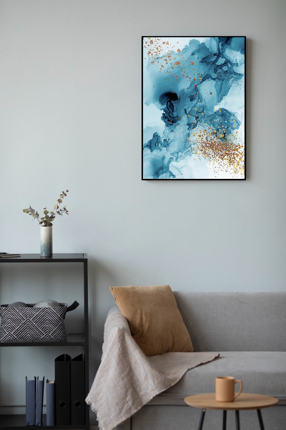 Abstrakter blau-goldener Leinwanddruck, großes Wandbild im Float-Rahmen, blaues Wellen-Leinwandgemälde, zeitgenössische gerahmte Wandkunst, minimalistisches Kunstwerk