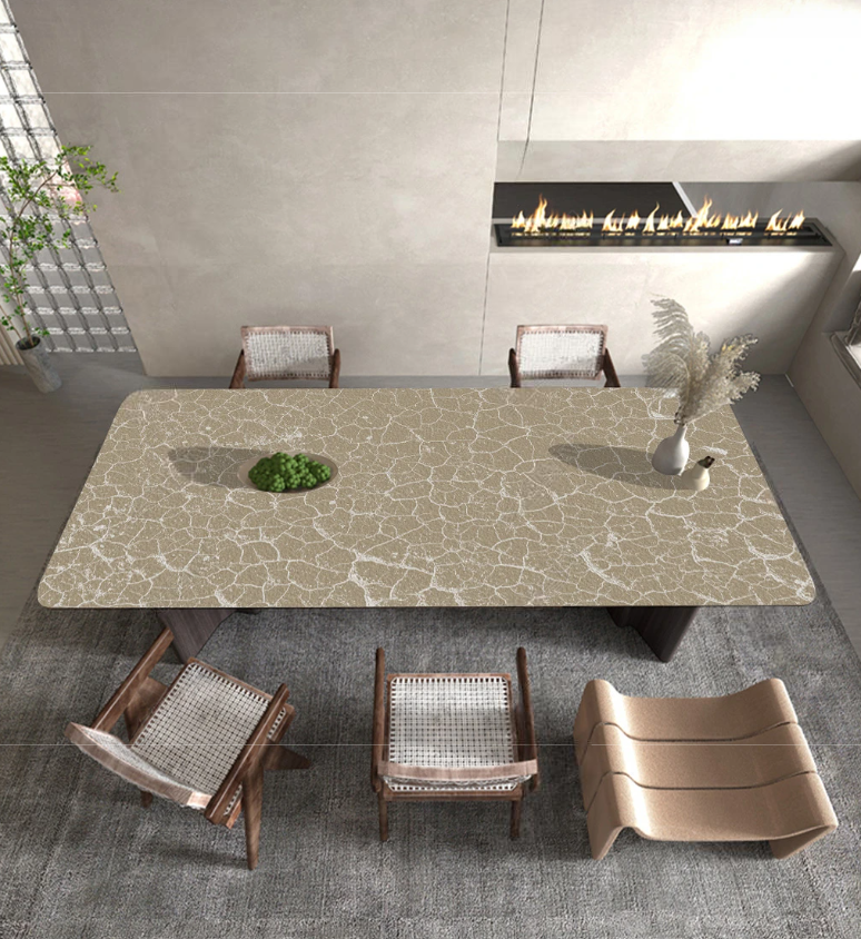 Wasserfeste Tischdecke in Lederoptik mit abstraktem Print, Tischfolie „Beige“